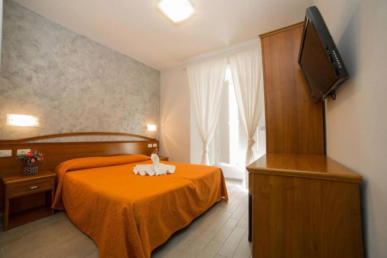 Parri Silton Hotel Rome Bagian luar foto